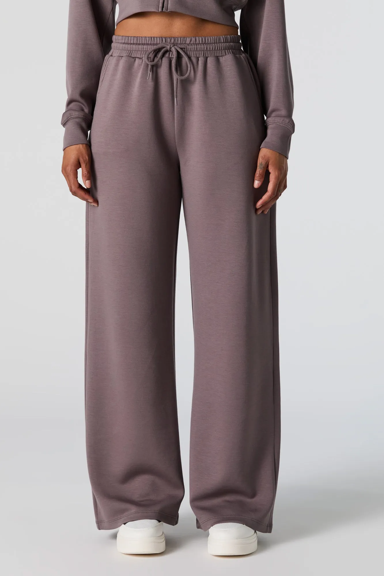 Active Wide Leg Fleece Sweatpant