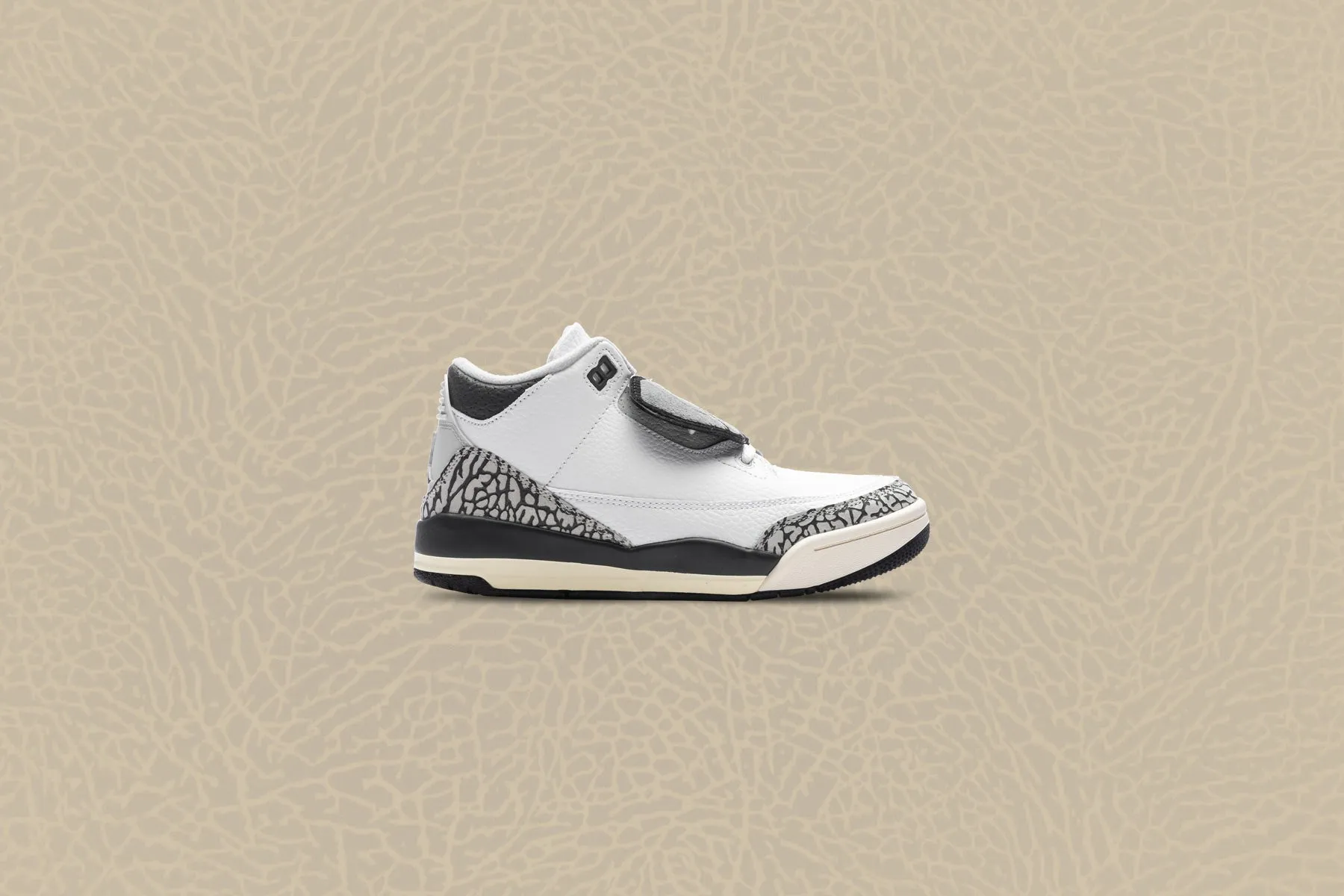 Air Jordan 3 Retro Hide N Sneaks (PS) - White/Black/Iron