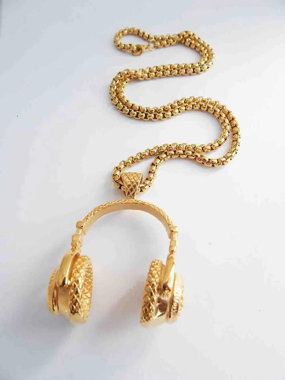 Gold Headphones Necklace Jewelry