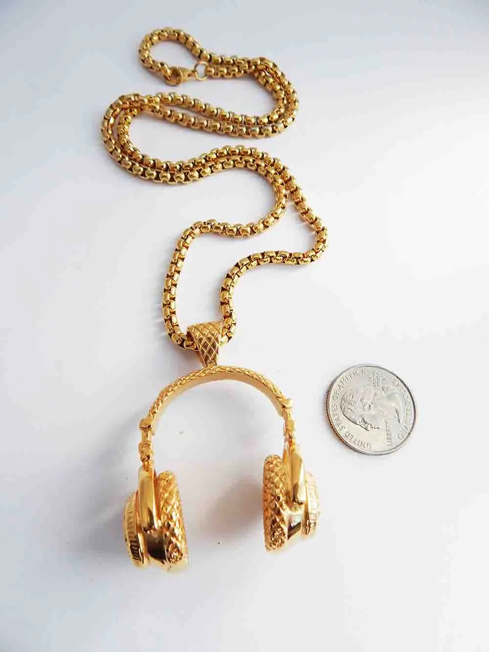 Gold Headphones Necklace Jewelry