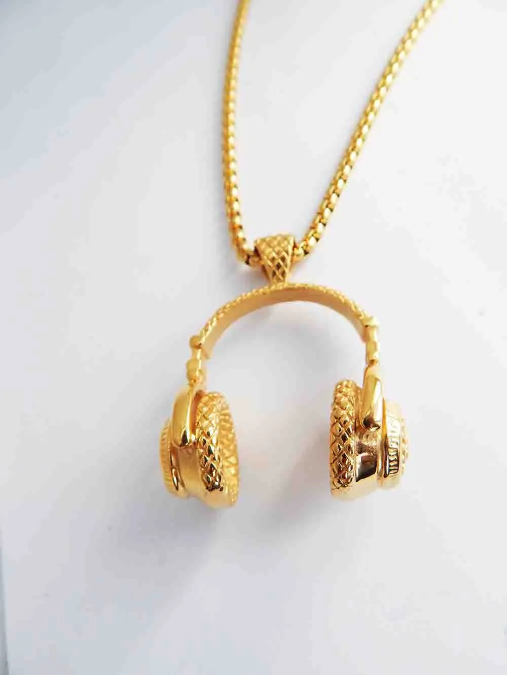 Gold Headphones Necklace Jewelry