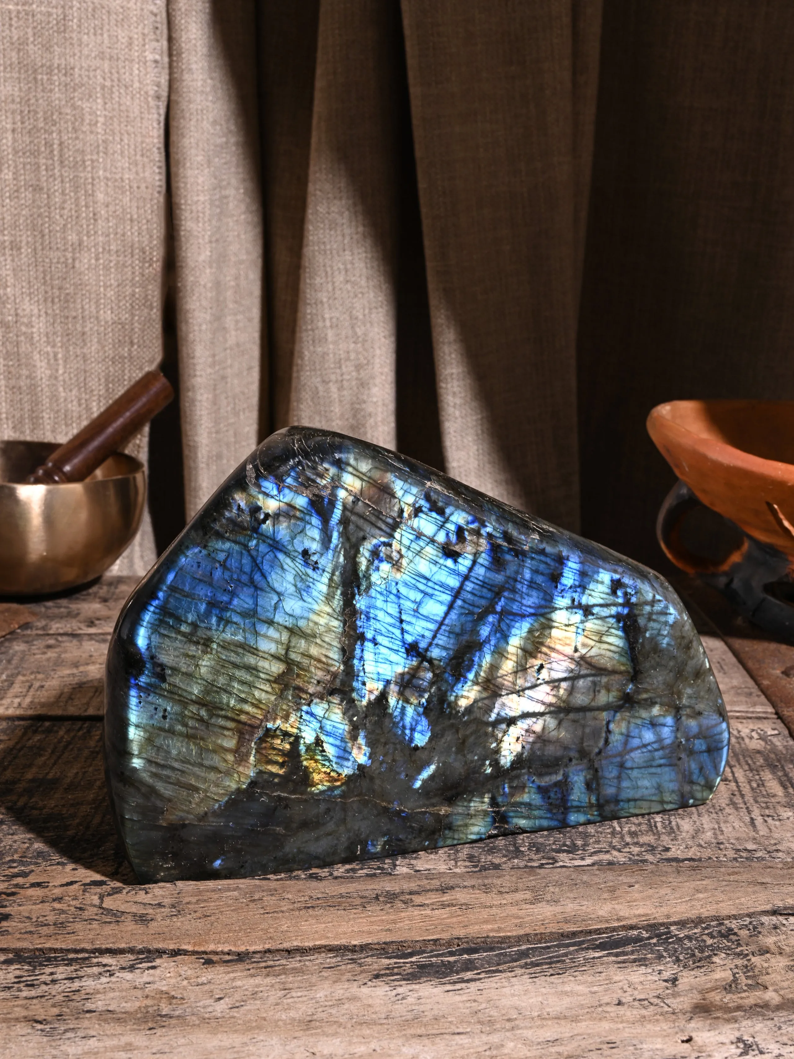 Labradorite Stone