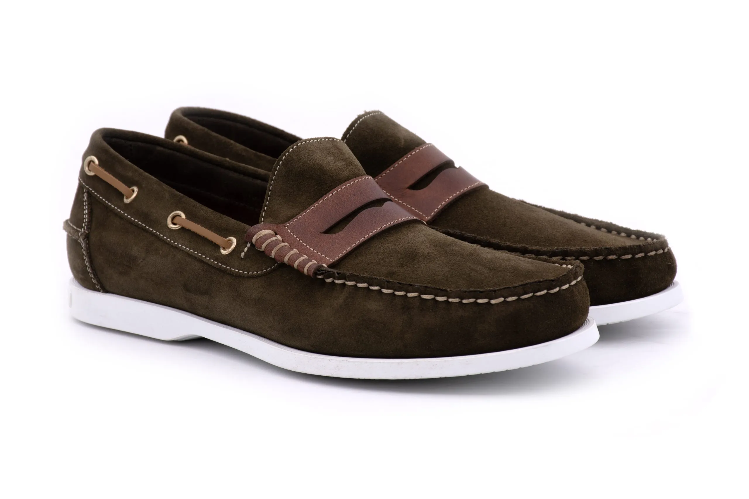 Leather boat shoe