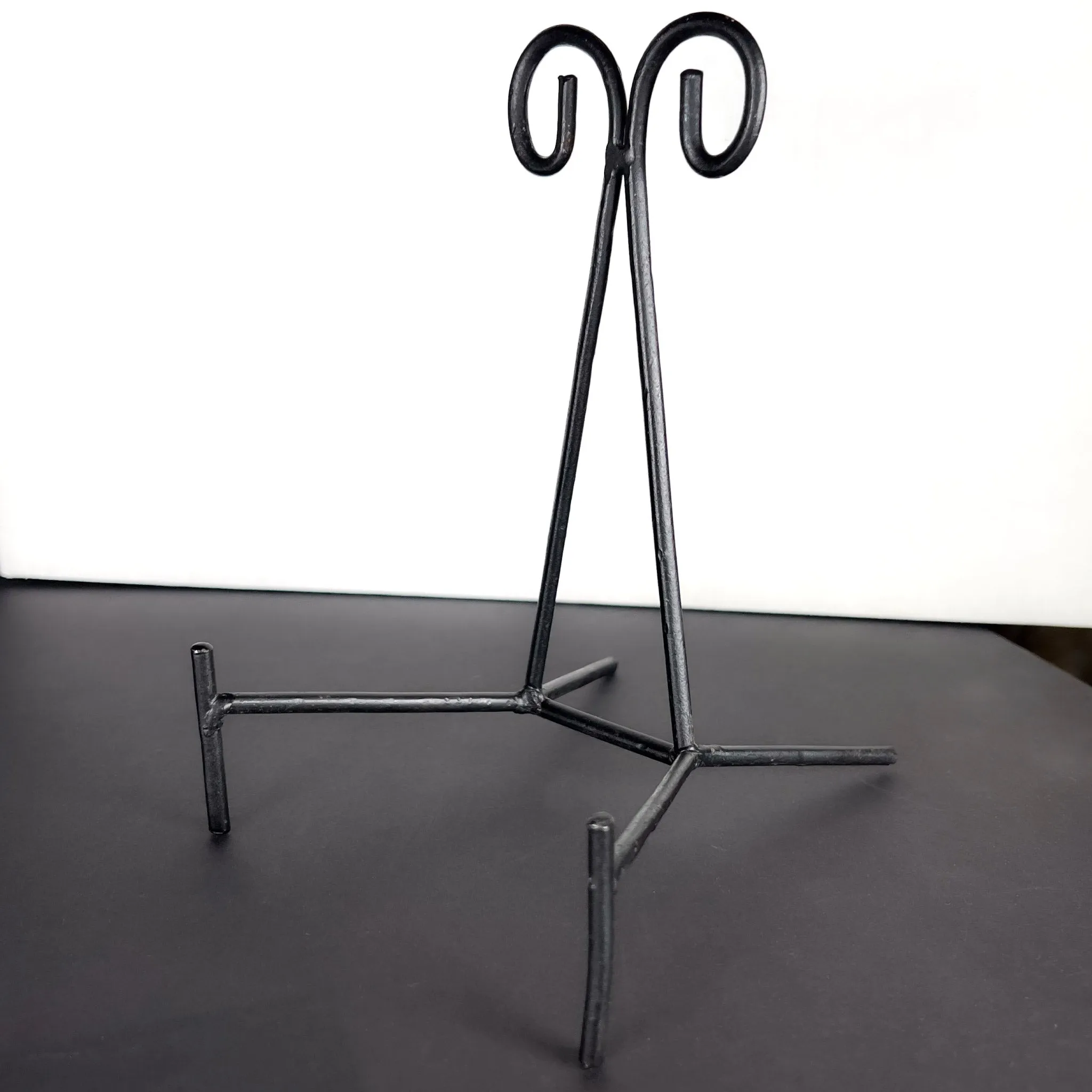 Medium Black Metal Display Stand D2