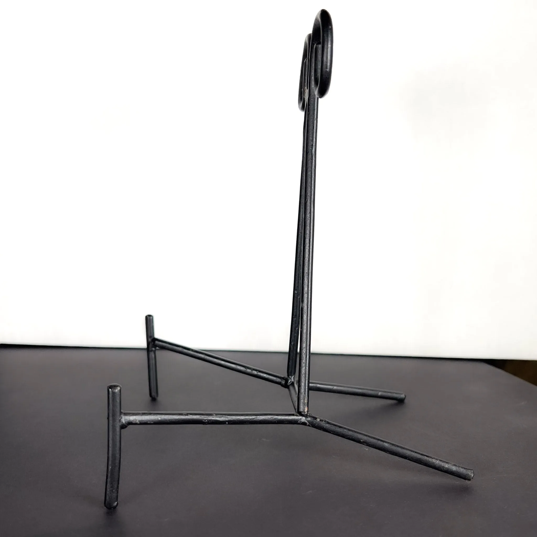 Medium Black Metal Display Stand D2