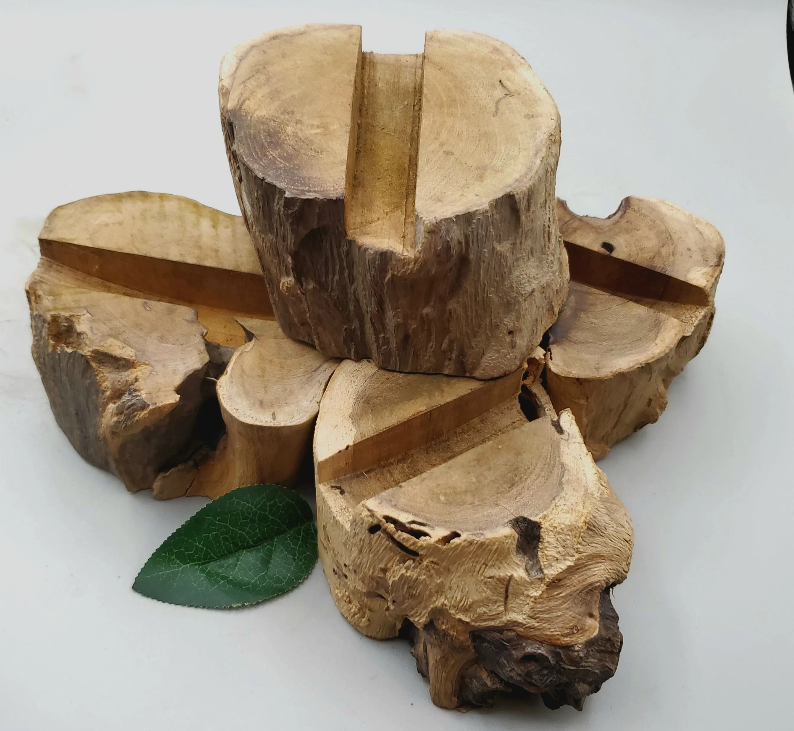 Natural Wood Plate Stands, 10-14cm