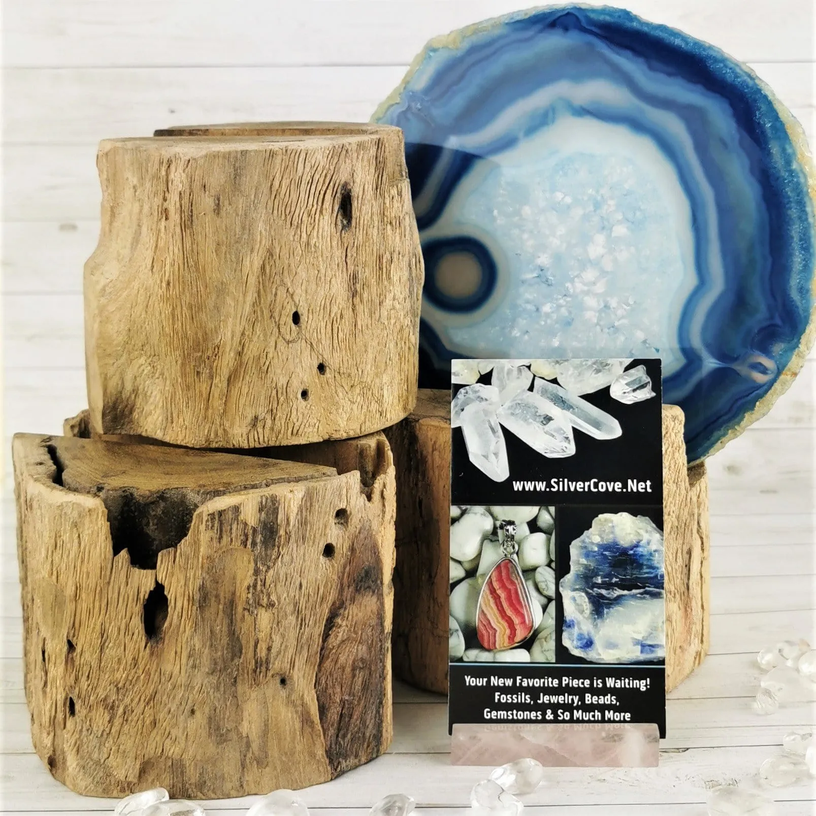 Natural Wood Plate Stands, 8-10cm