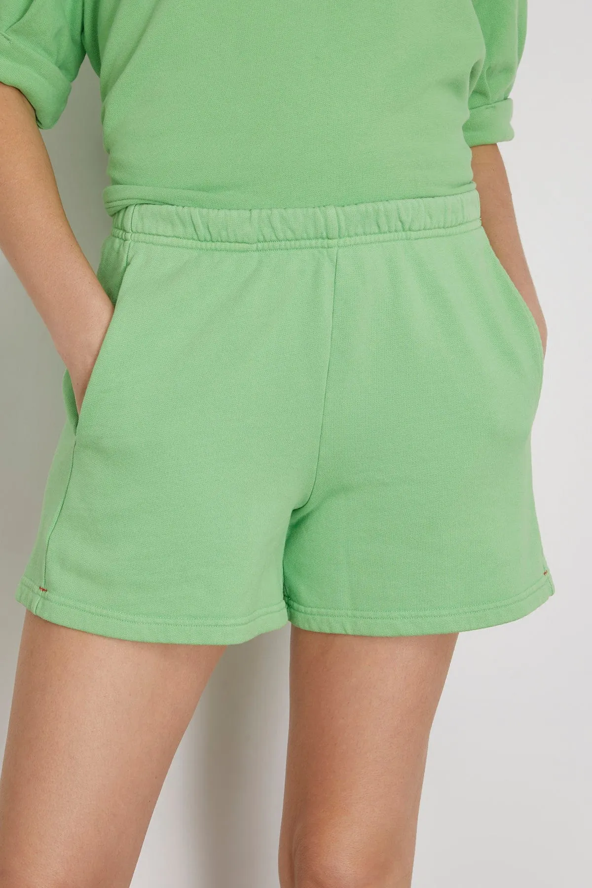 Shayne Sweatshort in Lush Green