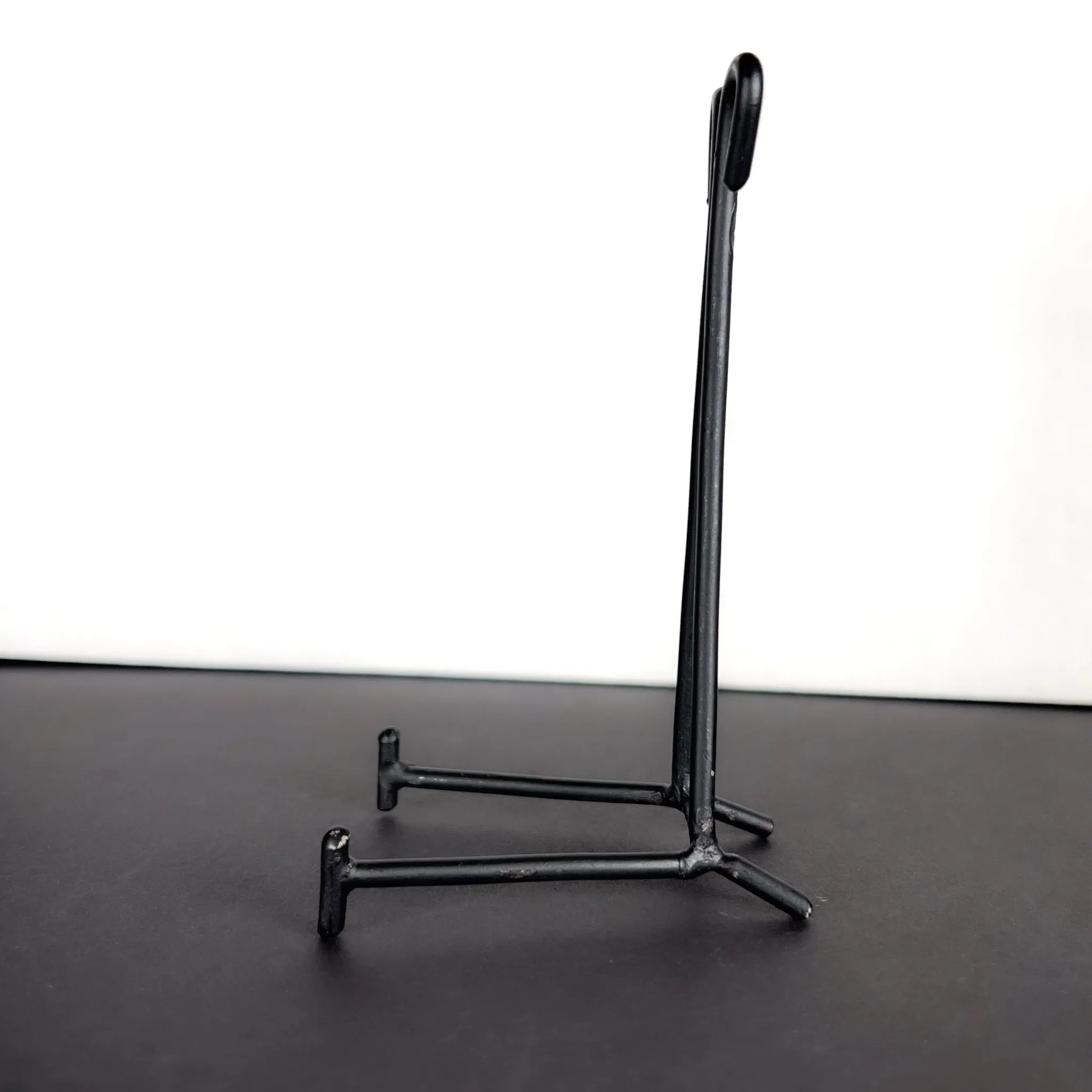 Small Black Metal Display Stand D1